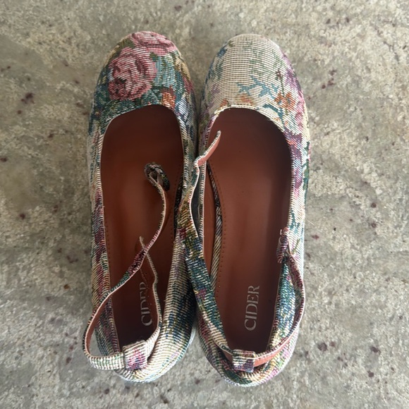 CHUNKY HEELED SINGLE BAND MARY JANE SHOES - Picture 4 of 4